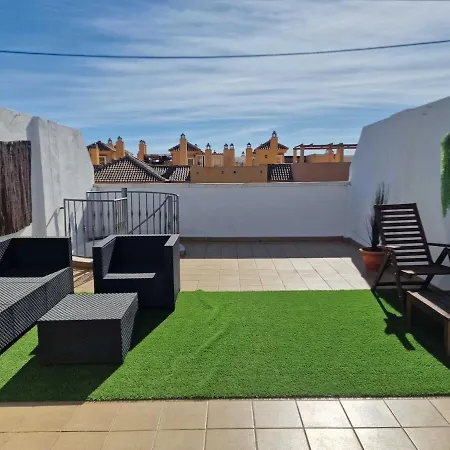 Centrally Located Penthouse With A Pool And Close To Everything A103 Fuengirola