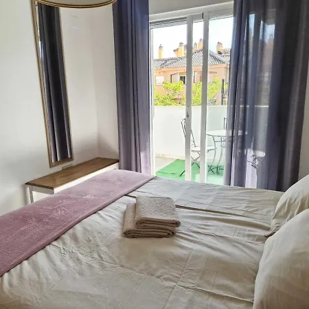 Centrally Located Penthouse With A Pool And Close To Everything A103 Fuengirola